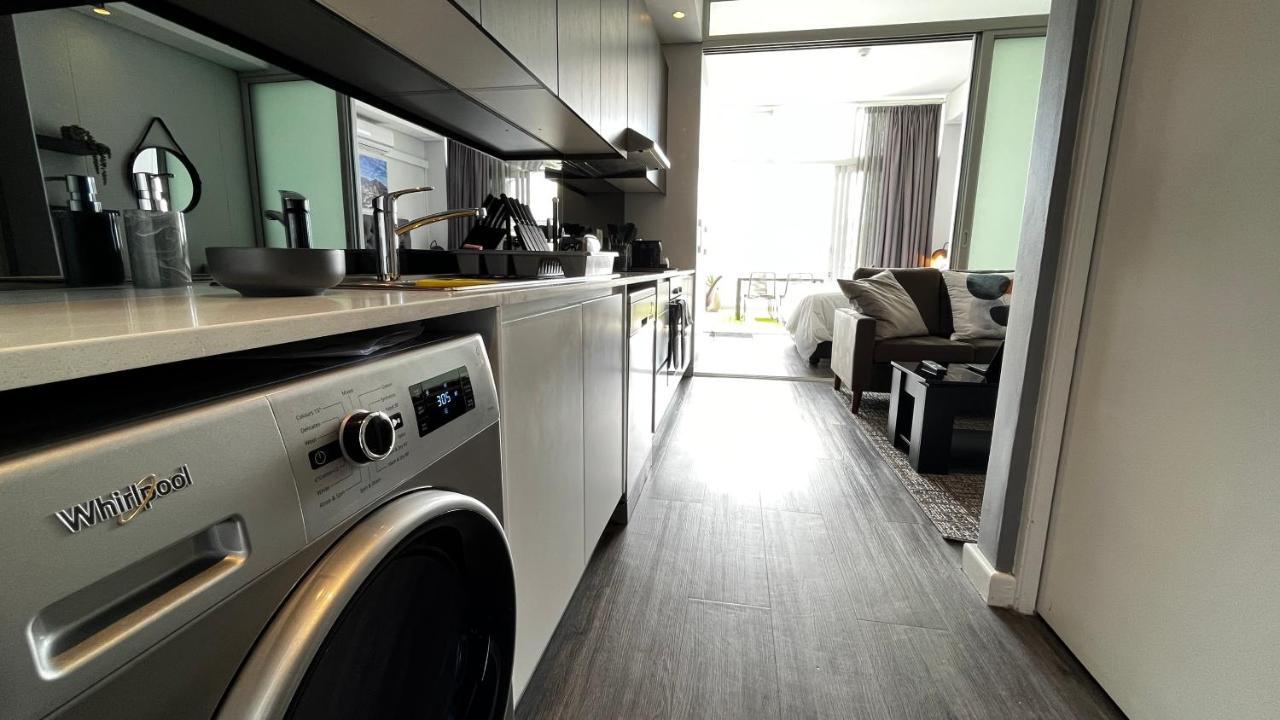 Modern Luxury Studio With Breathtaking City Views - No Load Shedding Cape Town Exterior photo