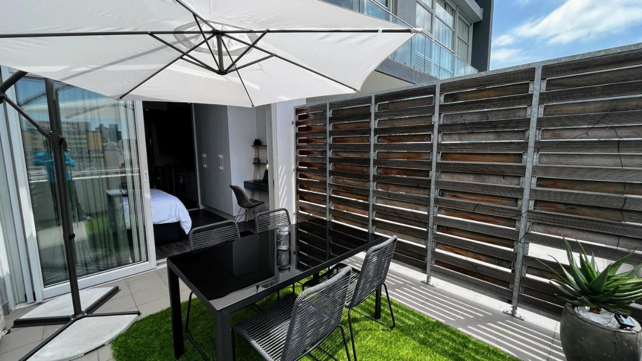 Modern Luxury Studio With Breathtaking City Views - No Load Shedding Cape Town Exterior photo