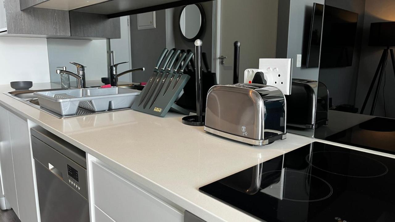 Modern Luxury Studio With Breathtaking City Views - No Load Shedding Cape Town Exterior photo